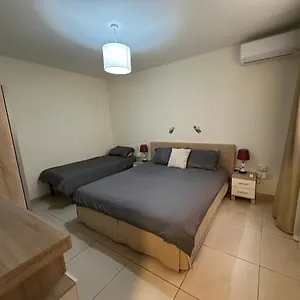 Spinola Bay - St Julians Near Beach Prime Location Appartamento