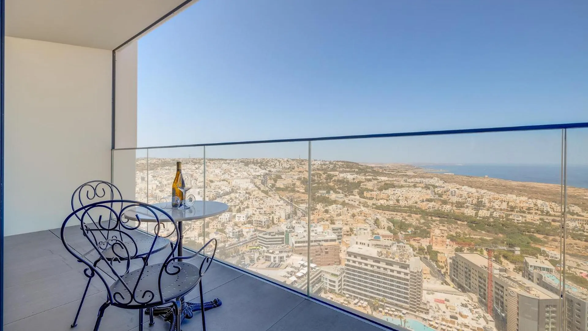Stylish Skyline Apartment Mercury Tower Saint Julian's